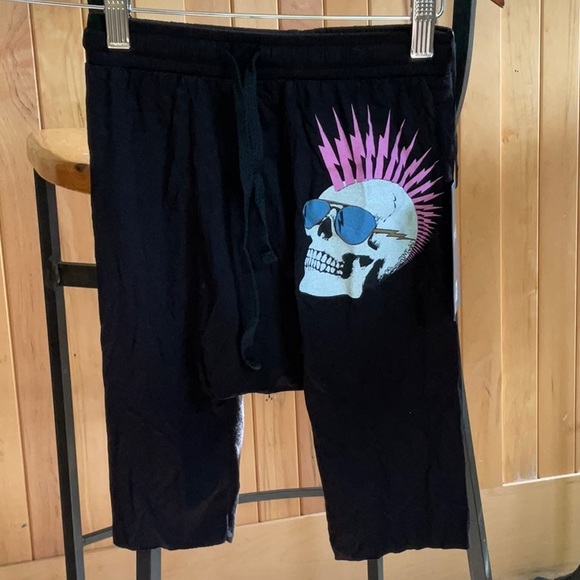 NWT! Lauren Moshi Kids Black Skull Drop Crotch Shorts. Rayon/Spandex Blend. 8 - Picture 2 of 11